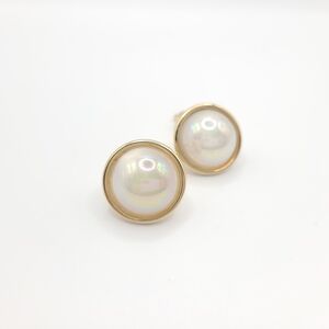 ☀️ 3/$40 Vintage Signed Lisner Clip on  Gold Earrings